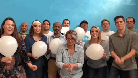 giphy 3 Apr 06 2022 07 15 48 12 PM - Saiba porque o chatbot é um ótimo aliado para estratégia de vendas giphy 3 Apr 06 2022 07 15 48 12 PM - Saiba porque o chatbot é um ótimo aliado para estratégia de vendas